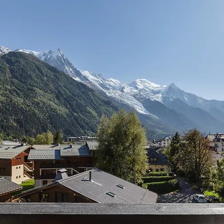 La Vallee Blanche In Balcony & Mont Blanc Views - Happy Apartament